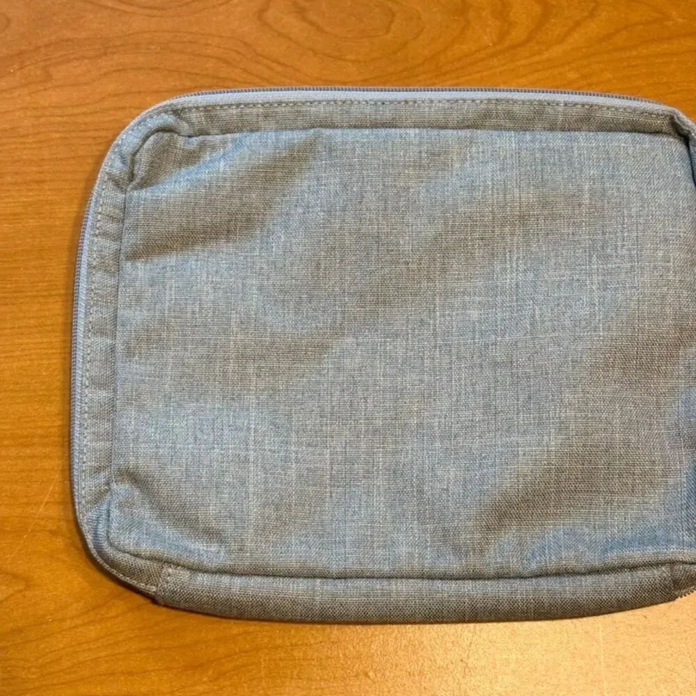 Vera Bradley diaper wipes holder bag blue gray NWT